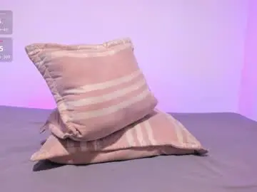 Chaturbate Watch Live Sex Cams of mia_xxx__