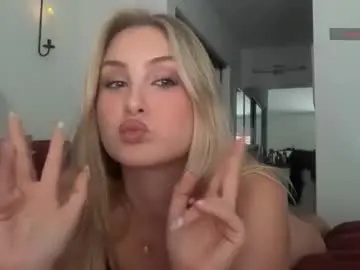 Chaturbate Live Porn of bellaryderr