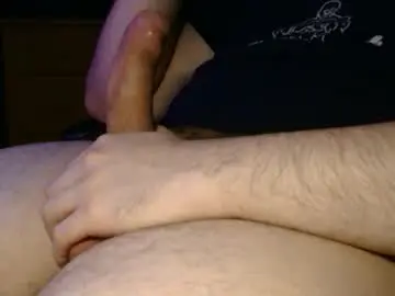 Chaturbate Sex Cam of hugeuncutcock04