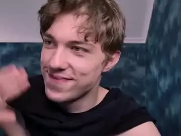 Chaturbate Live Sex Cam of markshot_