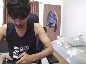 Chaturbate Live Sex Cam of maskboyz2004