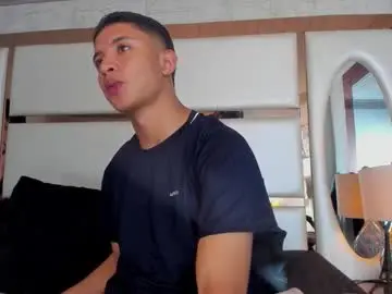 Chaturbate Live Porn of alan_santhos