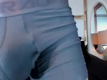 Chaturbate Best live sex cam show of alan_santhos