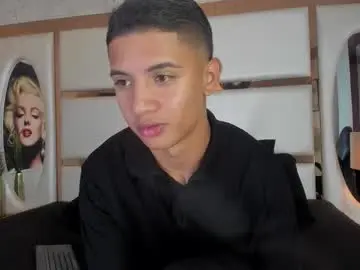 Chaturbate Free Porn Cam of alan_santhos