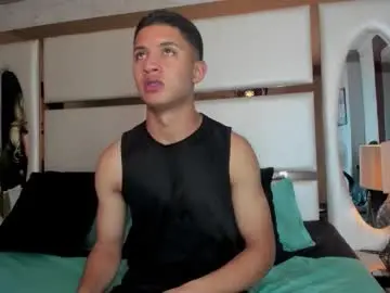 Chaturbate Best live sex cam show of alan_santhos