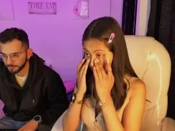 Chaturbate Live Sex Cam of annie_and_ryan