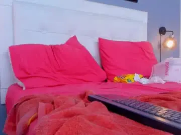 Chaturbate Live Sex Cam of isa_lancaster