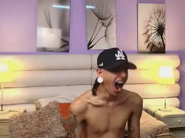 Chaturbate Adult Webcams of matthew_dixonn