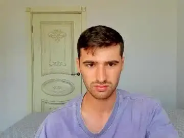 Chaturbate Live Sex Cam of gilbertogonzales