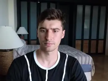 Chaturbate Live Sex Cam of gilbertogonzales
