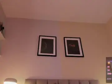 Chaturbate Watch Live Sex Cams of violetta_nur