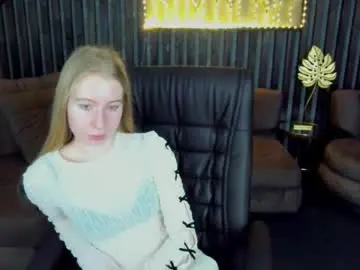 Chaturbate Adult Webcam of alina__blonde