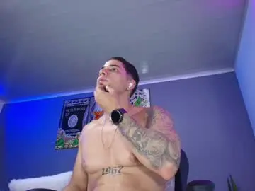 Chaturbate Sex Chat of camiloalvarezzz3