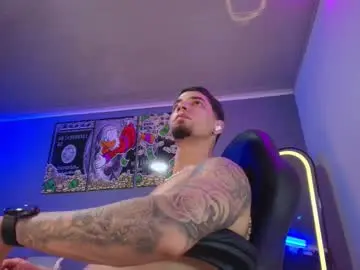 Chaturbate Sex Chat of camiloalvarezzz3