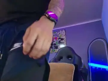 Chaturbate Best Webcam of camiloalvarezzz3