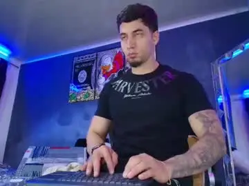 Chaturbate Live Porn of camiloalvarezzz3