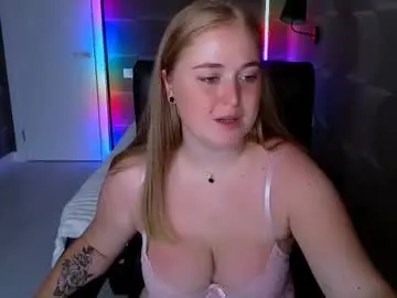 Chaturbate Best live sex cam show of tori_blond