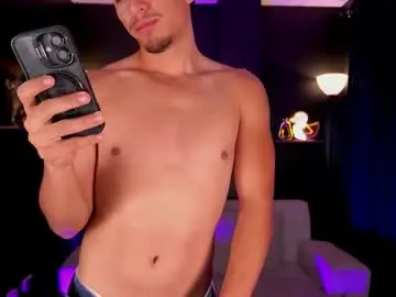 Chaturbate Watch Live Sex Cams of aaronfox_