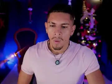 Chaturbate Live Sex Cam of aaronfox_