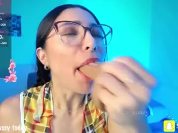 Chaturbate Watch Live Sex Cams of karla_honey_