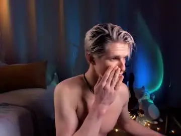 Chaturbate Live Sex Cam of jack_frozt