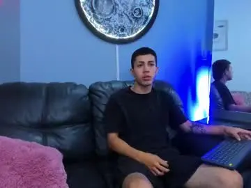 Chaturbate Live Porn of valen_and_dollar