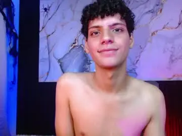 Chaturbate Free Live Porn of dan_sweetboy