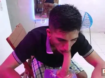 Chaturbate Live Sex of maxi_dick33