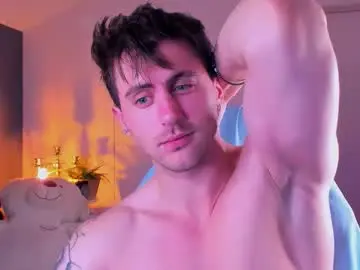 Chaturbate Live Sex Cam of oscar_miller_