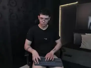 Chaturbate Free Live Porn of magic_boy01