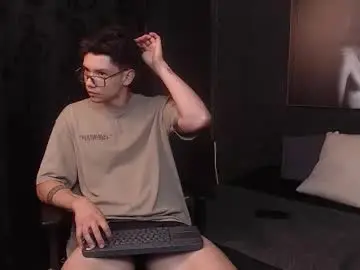 Chaturbate Best live sex cam show of magic_boy01