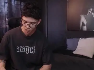 Chaturbate Best live sex cam show of magic_boy01