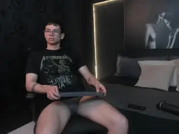 Chaturbate Live Porn of magic_boy01