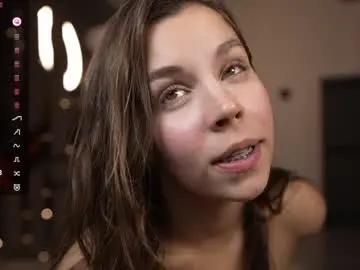 Chaturbate Adult Webcams of mon1_day