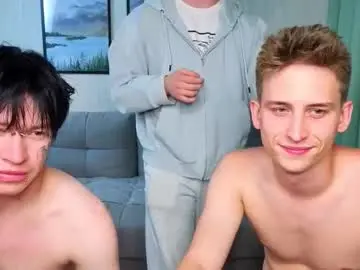 Chaturbate Nude Webcam of _dream_boys_