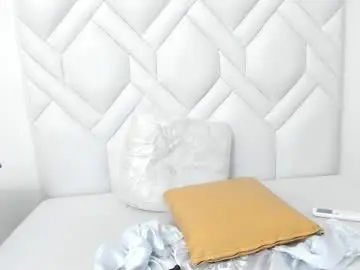 Chaturbate Watch Live Sex Cams of analia18_