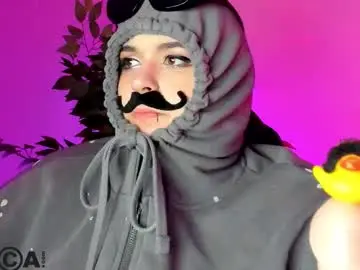 Chaturbate Live Sex Cam of mia_r0ss