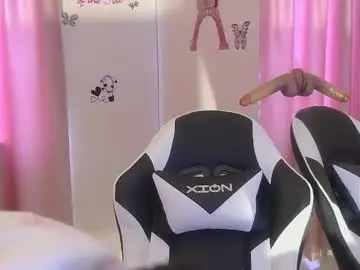 Chaturbate Sex Cam of pinkynoah02