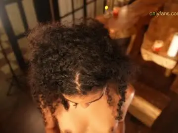 Chaturbate Free Live Porn of amnie_