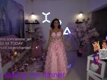 Chaturbate Live Sex Cam of amnie_