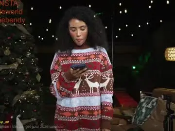 Chaturbate Best live sex cam show of amnie_