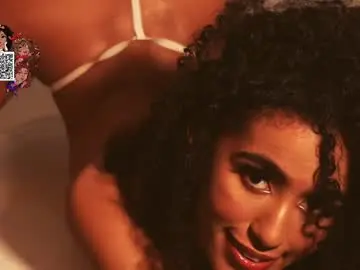 Chaturbate Live Sex Cam of amnie_