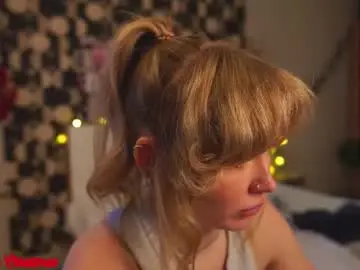 Chaturbate Nude Webcam of charming_daisy