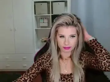 Chaturbate Live Sex of kristineamore