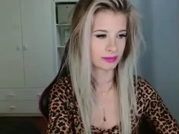 Chaturbate Sex Cam of kristineamore