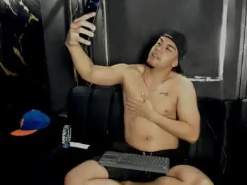 Chaturbate Nude Webcam of mr_maximo