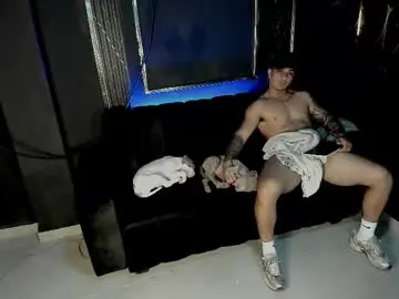 Chaturbate Adult Video Chat of mr_maximo