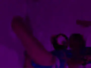 Chaturbate Live Sex Cam of shena_nomy