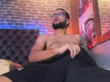 Chaturbate Sex Chat of kylejoss30