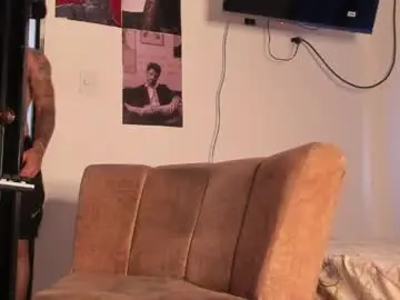 Chaturbate Nude Webcam of davide_daniels